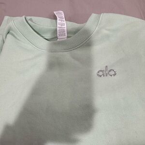 ALO Yoga Mint Green Crewneck Sweatshirt
